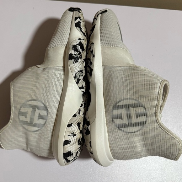 adidas Other - Adidas Harden Youth Adidas Harden B/E 3 High Performance Basketball Shoes G26150